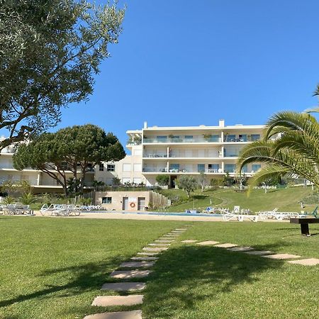 Charmant appartement a 1km de la plage, avec piscine a Albufeira Extérieur photo