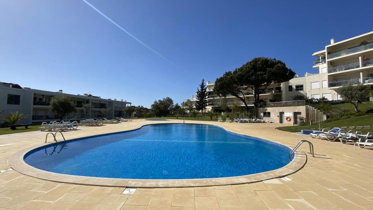 Charmant appartement a 1km de la plage, avec piscine a Albufeira Extérieur photo