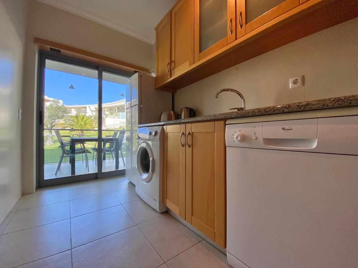 Charmant appartement a 1km de la plage, avec piscine a Albufeira Extérieur photo