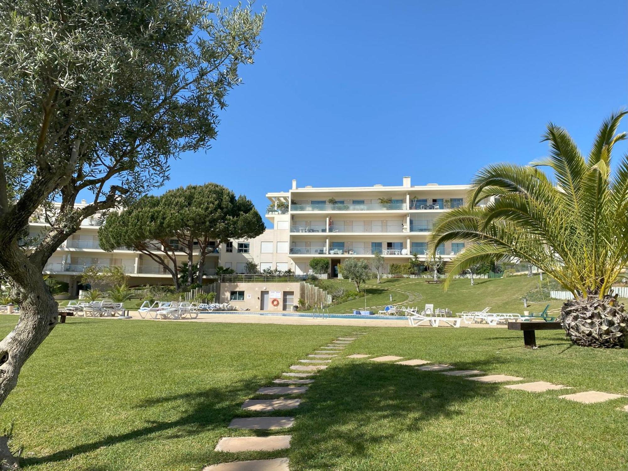 Charmant appartement a 1km de la plage, avec piscine a Albufeira Extérieur photo